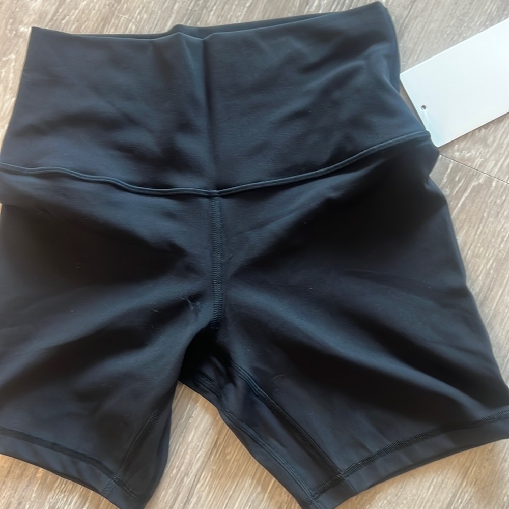 Lululemon Align HR short 6”